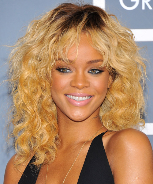 Rihanna golden blonde hair for dark skin - Jamila Kyari